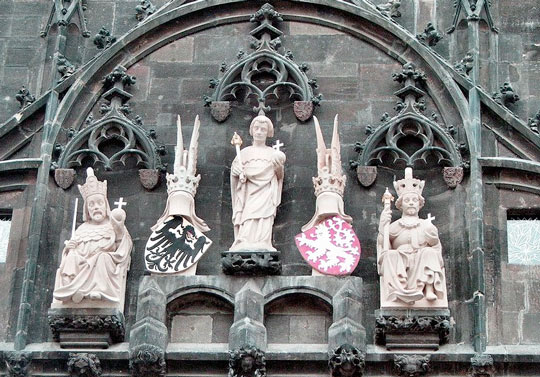 Скульптуры Святого Зигмунда и Святого Войтеха